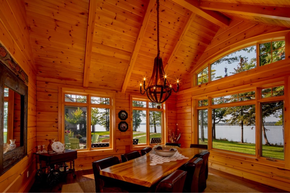 Tamarak Log Home